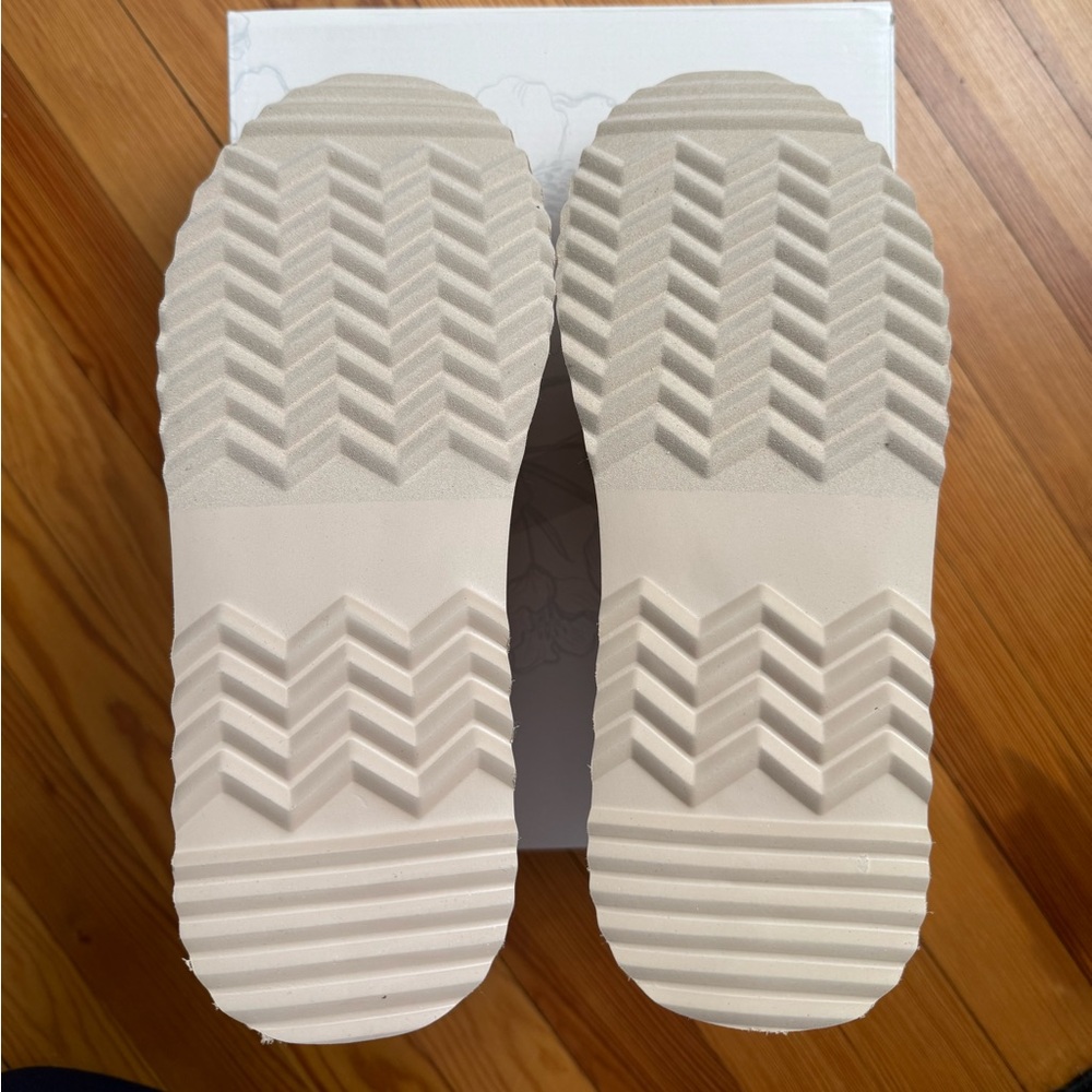 Altar’d State Slippers - Picture 8 of 13